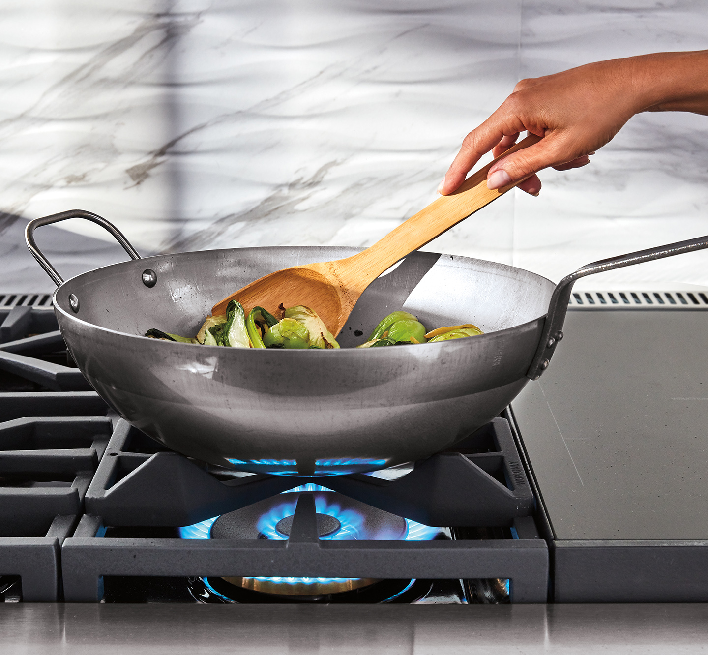 48" Dual Fuel Pro Range | Better Cooking through Better Thinking