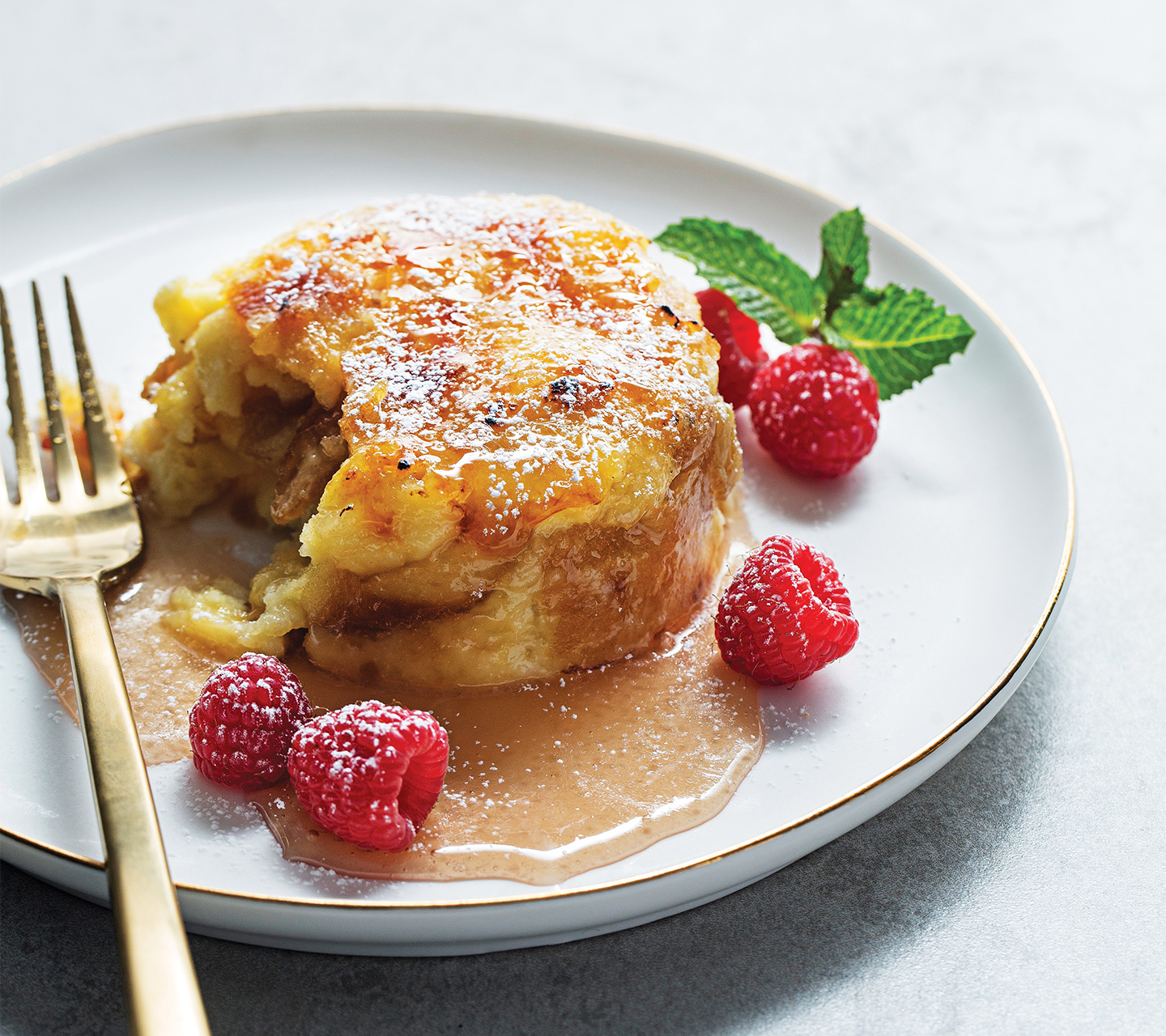 Sous Vide Bread Pudding with Peach Bourbon Syrup | Signature Kitchen Suite Sous Vide Bread Pudding with Peach Bourbon Syrup | Signature Kitchen Suite